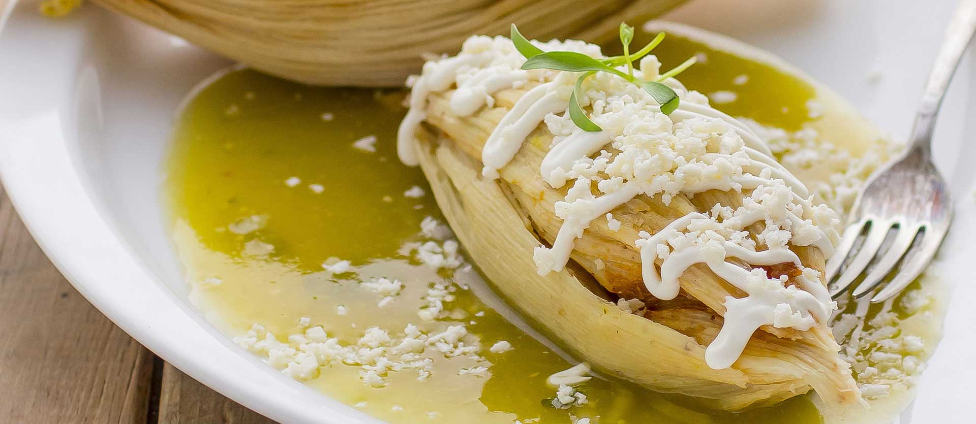 Síguenos en nuestras redes sociales <div id='btnsliders' class='social_icons'><a class='btn' href='https://www.facebook.com/chatamx' target='_blank'><i class='fa fa-facebook fa-2x'></i><span></span></a> <a class='btn' href='https://www.instagram.com/productoschata/' target='_blank'><i class='fa fa-instagram fa-2x'></i><span></span></a></div>